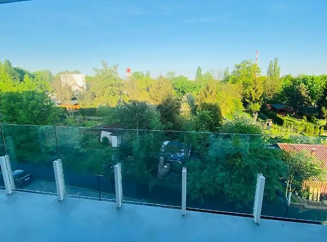 Luxury White In Park Lotnikow Krakau