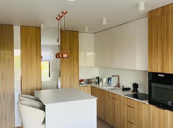 Appartement Luxury White In Park Lotnikow