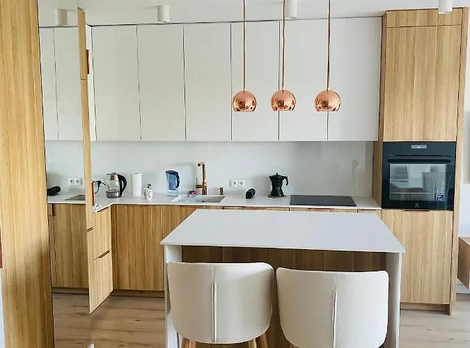 Luxury White In Park Lotnikow Krakau